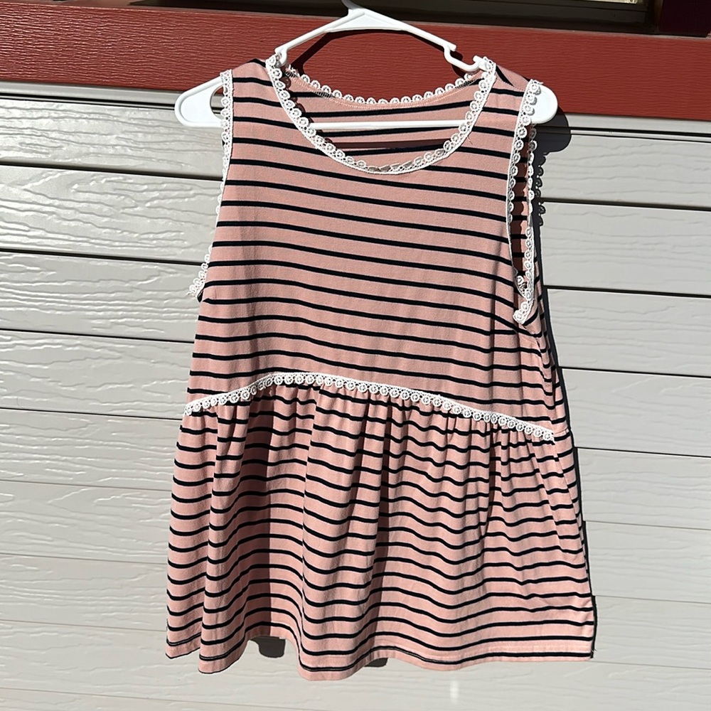 No Brand on Mauve and Navy Lace Tank Top